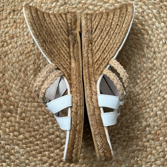 andré assous White Tan Espadrille Sandal Women’s Size 11 - Picture 4 of 6